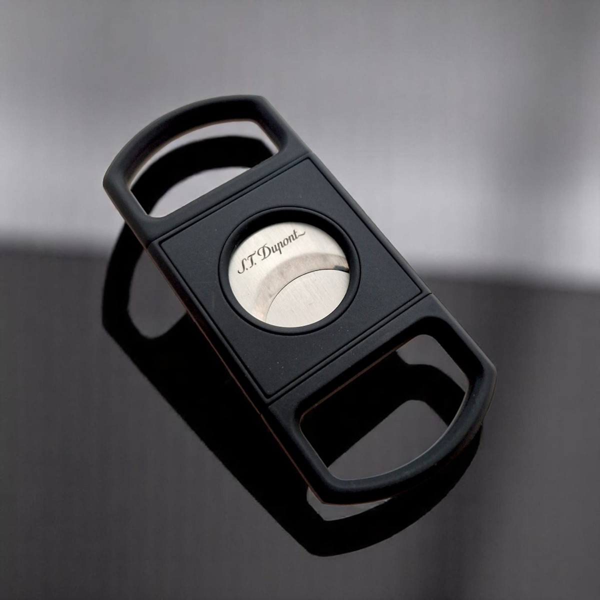 ST DUPONT CIGAR CUTTER NOIR — Rhein 1905
