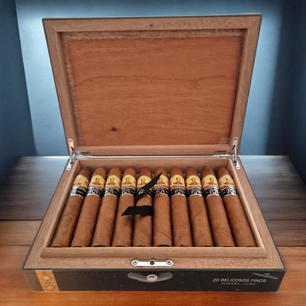 BOLIVAR BELICOSOS FINOS RESERVA COSECHA 2016 FULL BOX 20's — Rhein 1905