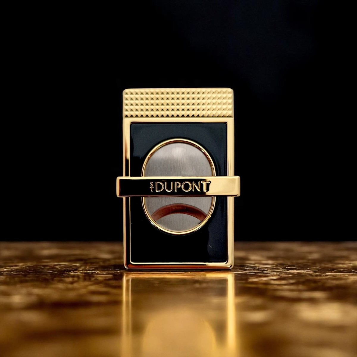 ST DUPONT NEW CUTTER SLIM NOIR/DORÉ — Rhein 1905