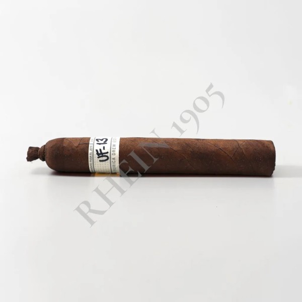 DREW ESTATE LIGA PRIVADA UNICO SERIE UF-13 — Rhein 1905