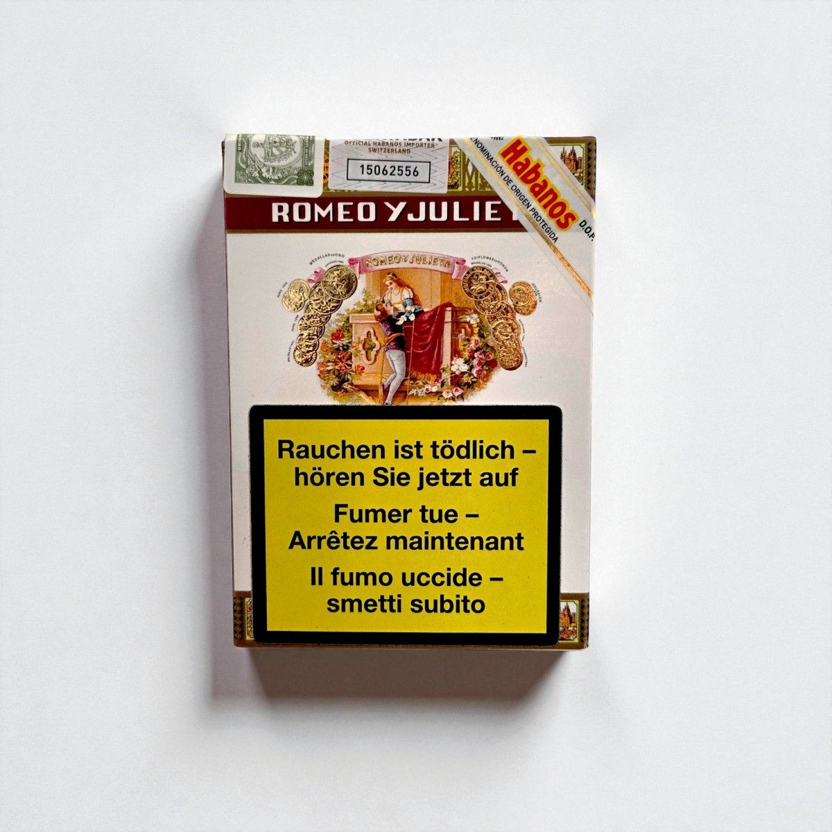 ROMEO Y JULIETA PETIT ROYALES TUBOS CARDBOX /3 — Rhein 1905