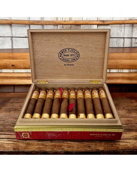 ROMEO Y JULIETA LINEA DE ORO NOBLES / 20'S — Rhein 1905