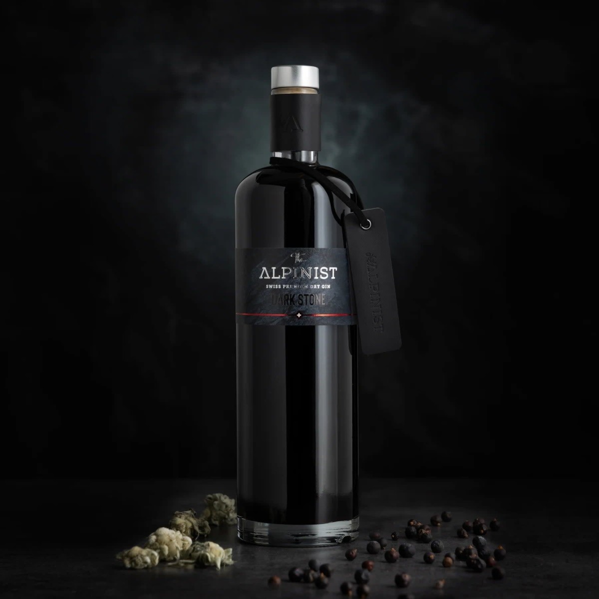 ALPINIST GRAPPA GIN BLACK LIMITED EDITION — Rhein 1905