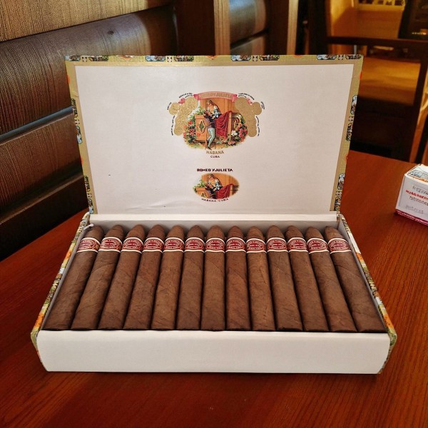 ROMEO Y JULIETA BELICOSOS / 25'S — Rhein 1905