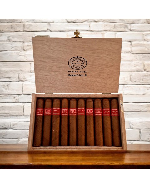PARTAGAS SERIE D5 / 10'S — Rhein 1905