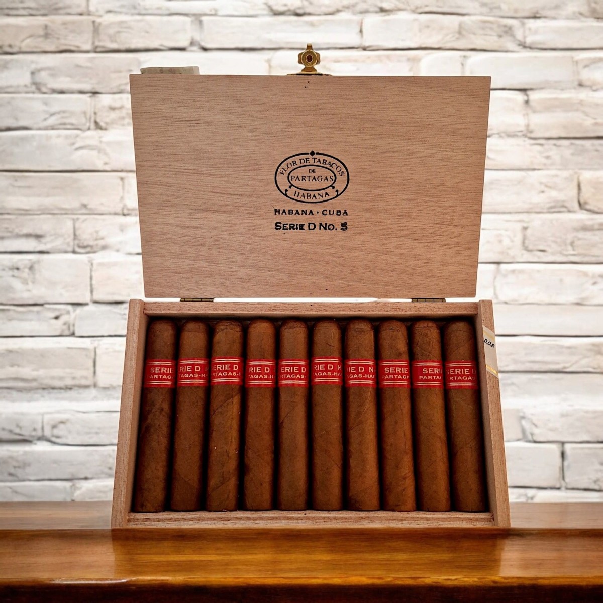 PARTAGAS SERIE D5 / 10'S — Rhein 1905