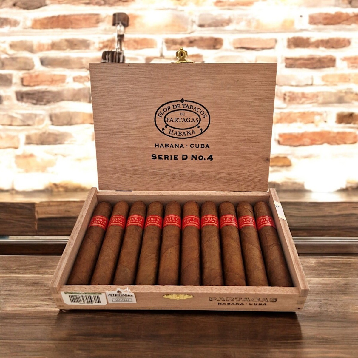 PARTAGAS SERIE D4 / 10'S — Rhein 1905