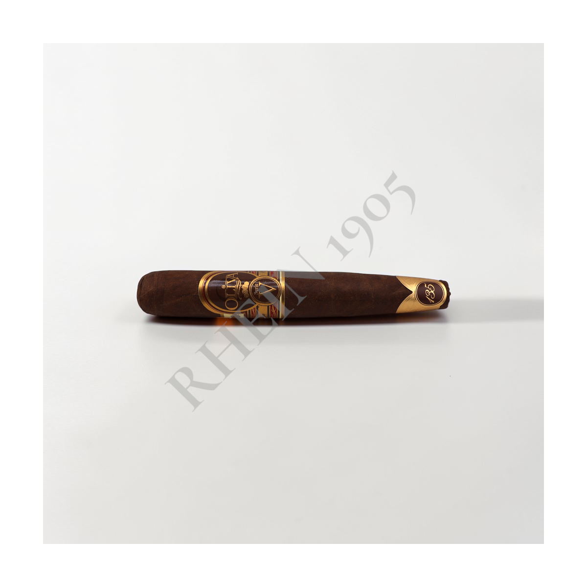 OLIVA SERIE V 135TH ANIVERSARIO EDITION LIMITADA — Rhein 1905