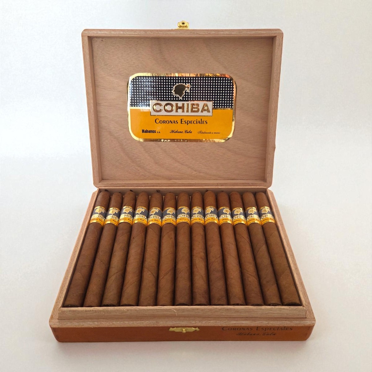COHIBA CORONAS ESPECIALES FULL BOX 25'S — Rhein 1905