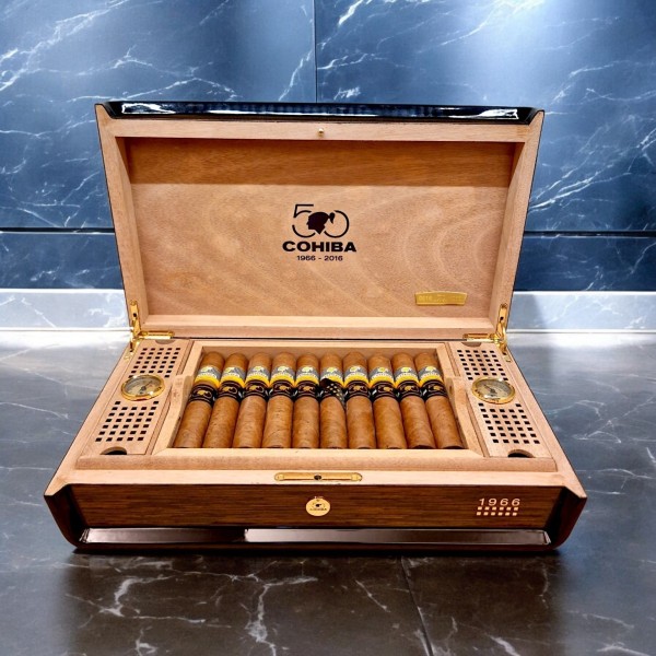 COHIBA MAJESTUOSOS - FULL HUMIDOR — Rhein 1905