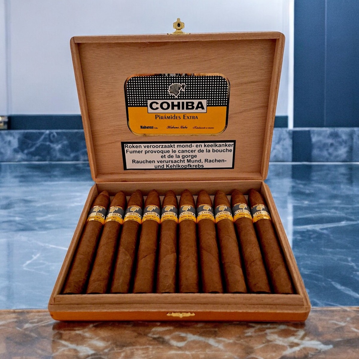 COHIBA PIRAMIDES EXTRA FULL BOX 10'S — Rhein 1905