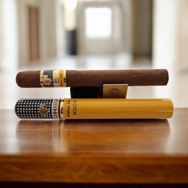 COHIBA SIGLO III TUBOS CARDBOX /3 — Rhein 1905