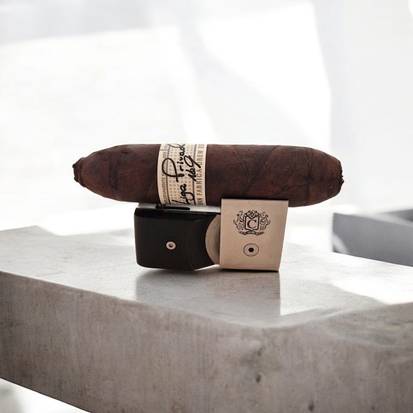 DREW ESTATE LIGA PRIVADA N 9 FLYING PIG — Rhein 1905