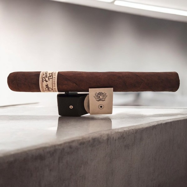 DREW ESTATE LIGA PRIVADA T 52 DOUBLE CORONA — Rhein 1905