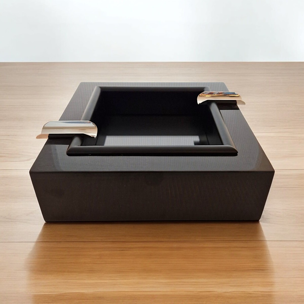 GENTILI ASHTRAY BOLIVAR BLACK — Rhein 1905