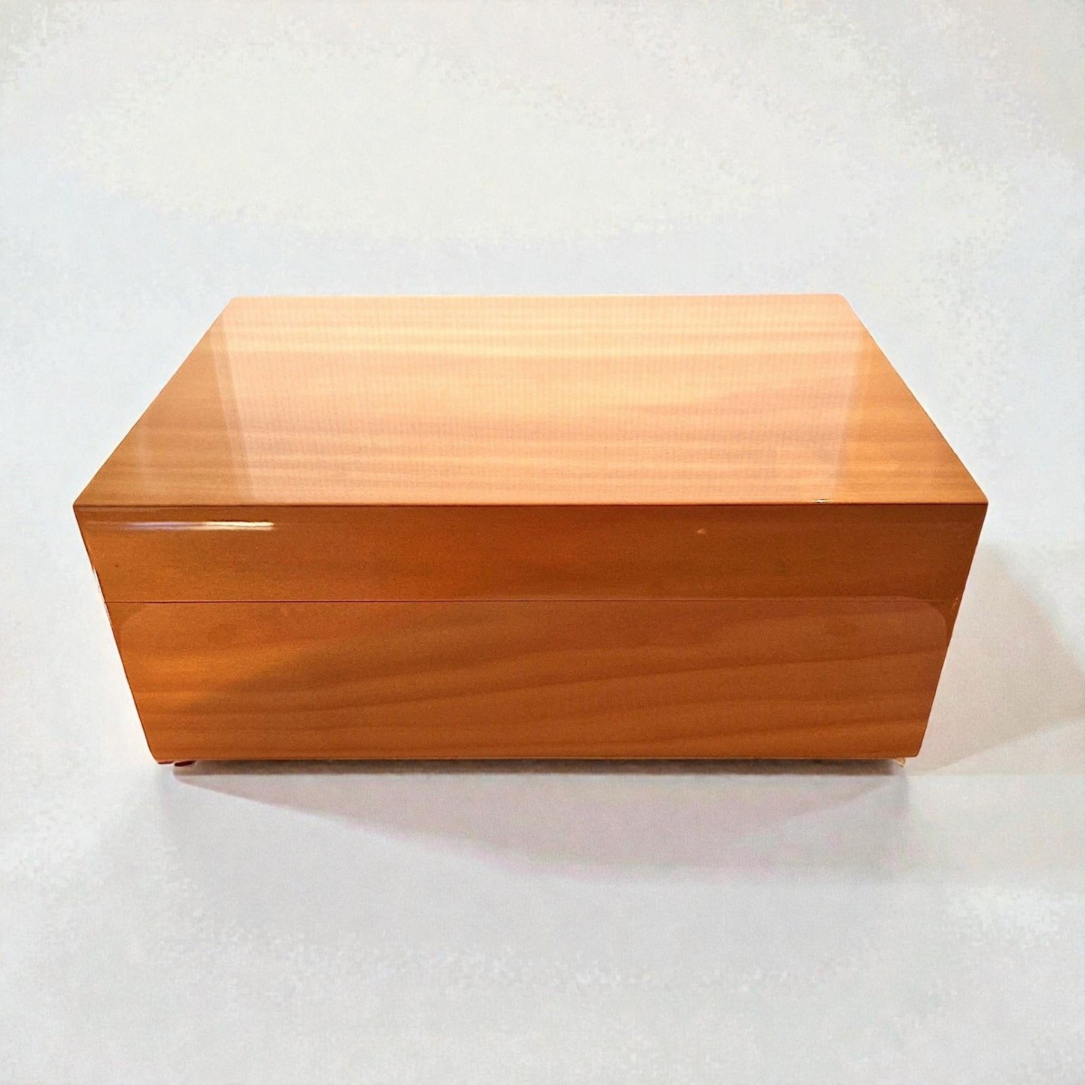 GENTILI HUMIDOR 30 CIGARS YELLOW — Rhein 1905
