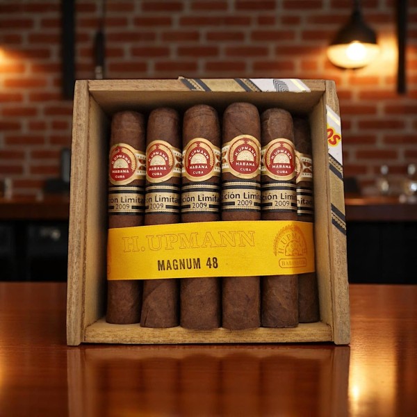 H. UPMANN MAGNUM 48 EL 2009 - BOX 25'S — Rhein 1905