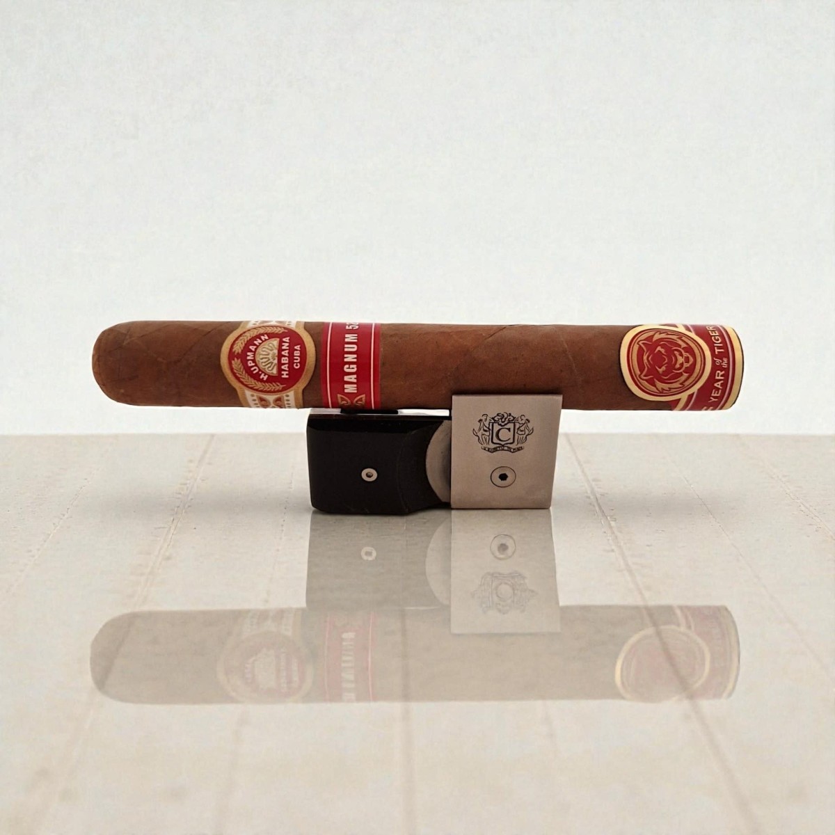 H. UPMANN MAGNUM 52 - YEAR OF THE TIGER — Rhein 1905