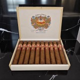H. UPMANN ROYAL ROBUSTO VINTAGE - BOX 10'S — Rhein 1905