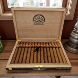H. UPMANN SIR WINSTON GRAN RESERVA - BOX 15'S — Rhein 1905