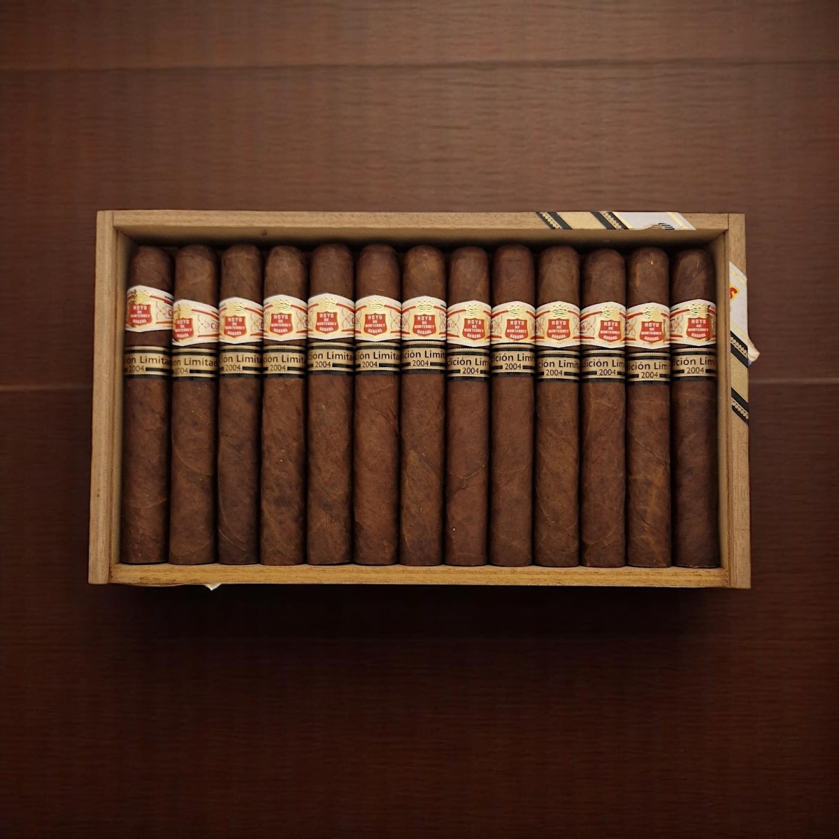 HOYO DE MONTERREY EPICURE ESPECIAL EL 2004 - BOX 25'S — Rhein 1905