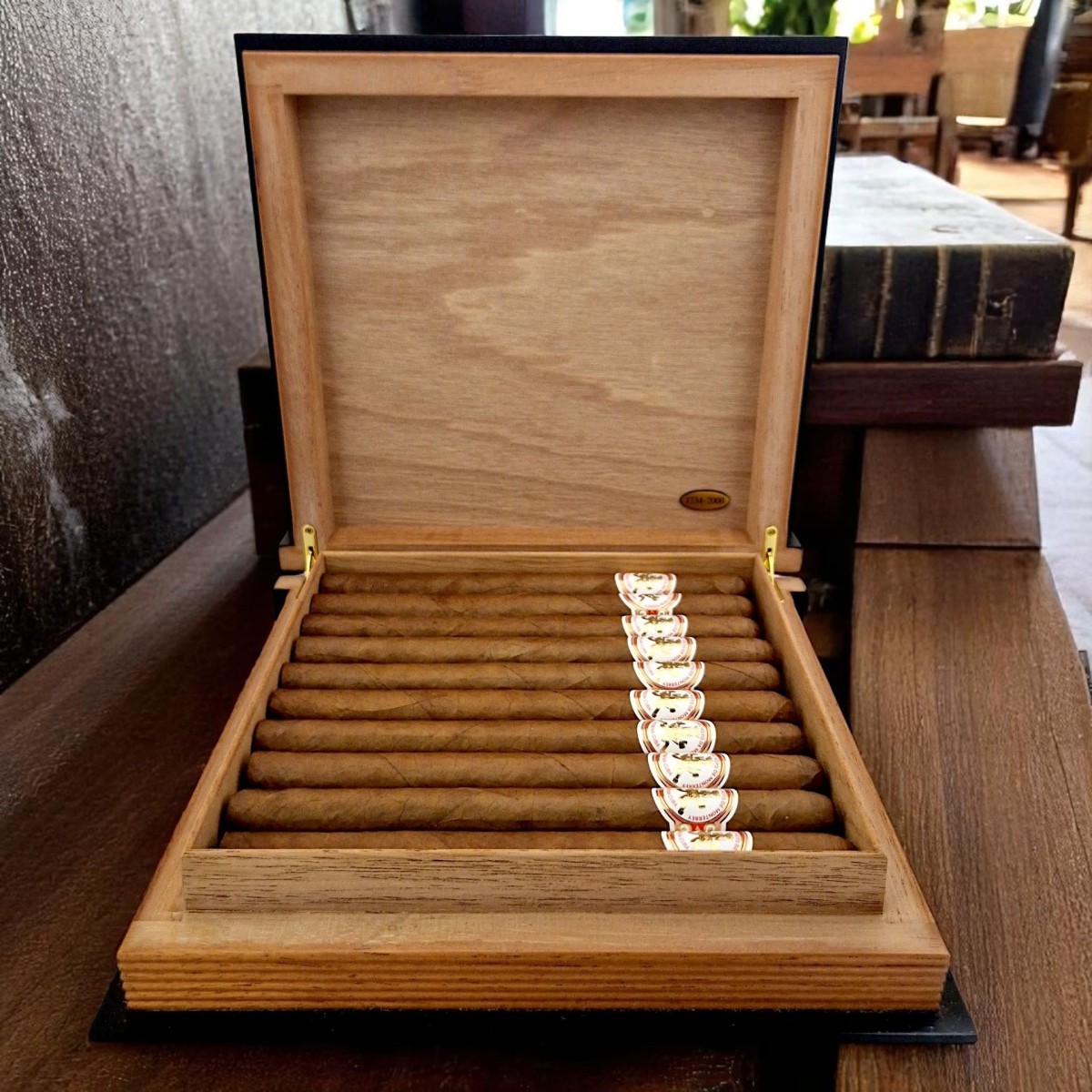 HOYO DE MONTERREY MARAVILLAS 2015 - BOOK 20'S — Rhein 1905