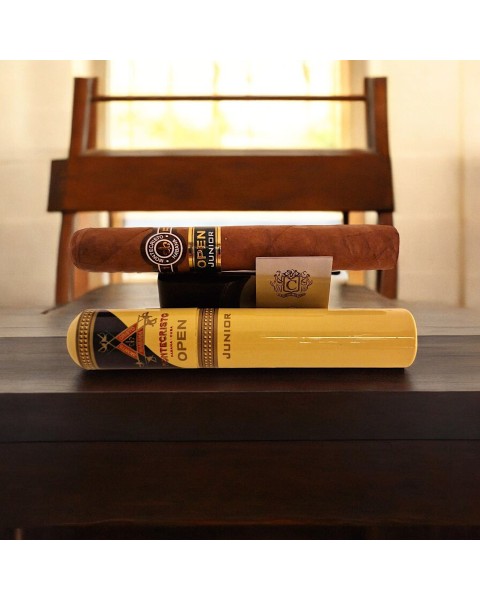 MONTECRISTO OPEN JUNIOR TUBOS CARDBOX/ 3 — Rhein 1905