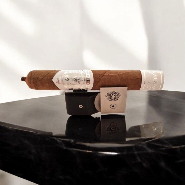 BLACK LABEL DELIVERANCE PORCELAIN ROBUSTO 5X50 — Rhein 1905