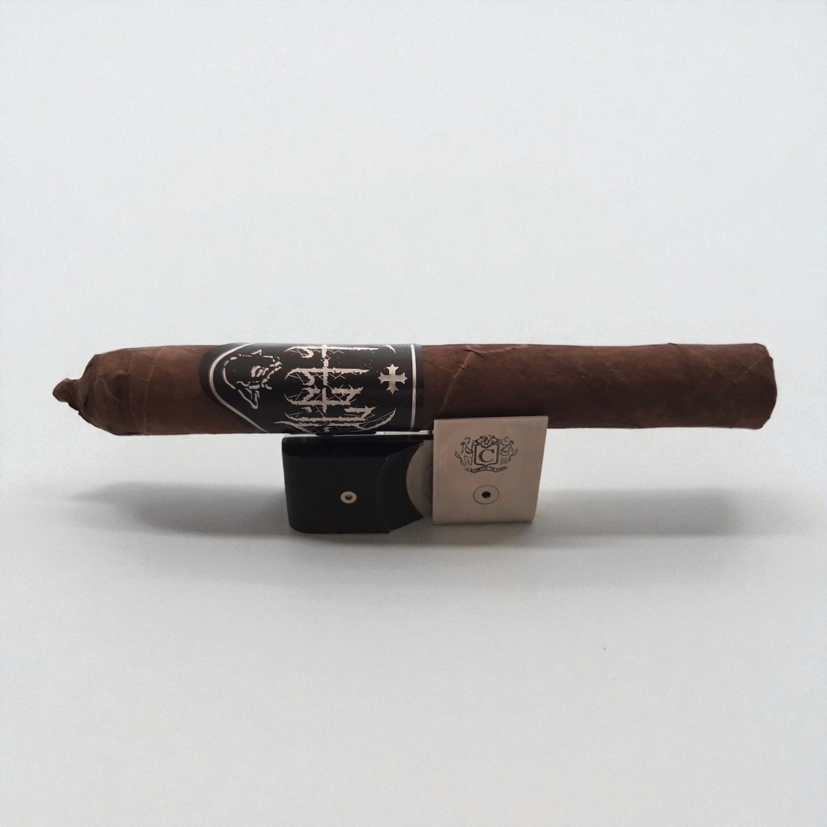 BLACK LABEL ELETTO TORO BOX PRESS — Rhein 1905