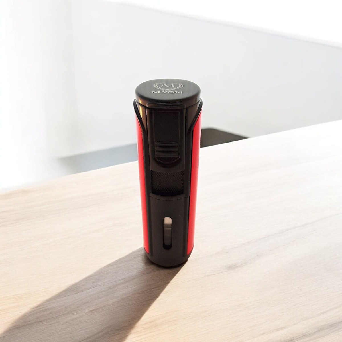 MYON CABIS 5-JET LIGHTER WHIT PIERCER RED — Rhein 1905