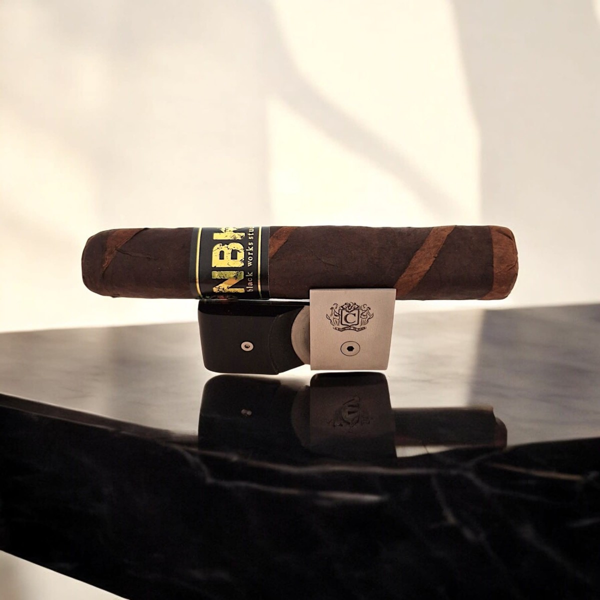 BLACK LABEL NBK LIZARD KING CORONA LARGA — Rhein 1905