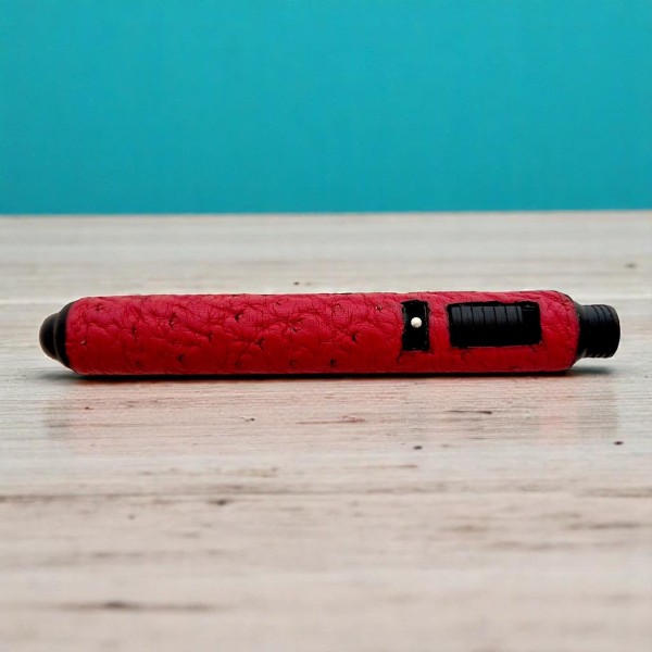 RHEIN LIGHTER WITH OSTRICH LEATHER RED — Rhein 1905