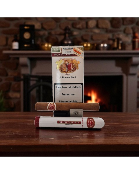 ROMEO Y JULIETA N°2 TUBOS CARDBOX /3 — Rhein 1905