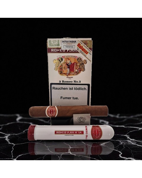 ROMEO Y JULIETA N°3 TUBOS CARDBOX /3 — Rhein 1905