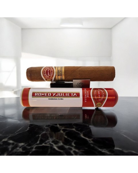 ROMEO Y JULIETA WIDE CHURCHILL TUBOS CARDBOX /3 — Rhein 1905